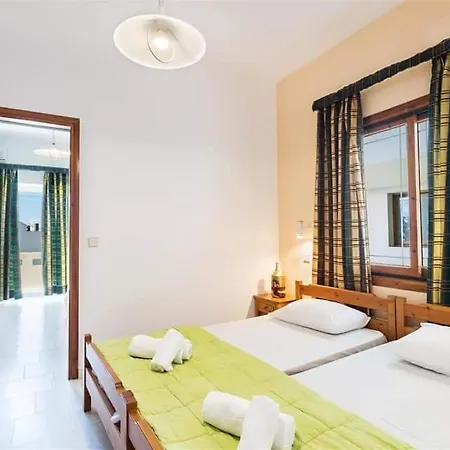 Michalis Litinas Apartments Agia Marina  Exterior photo
